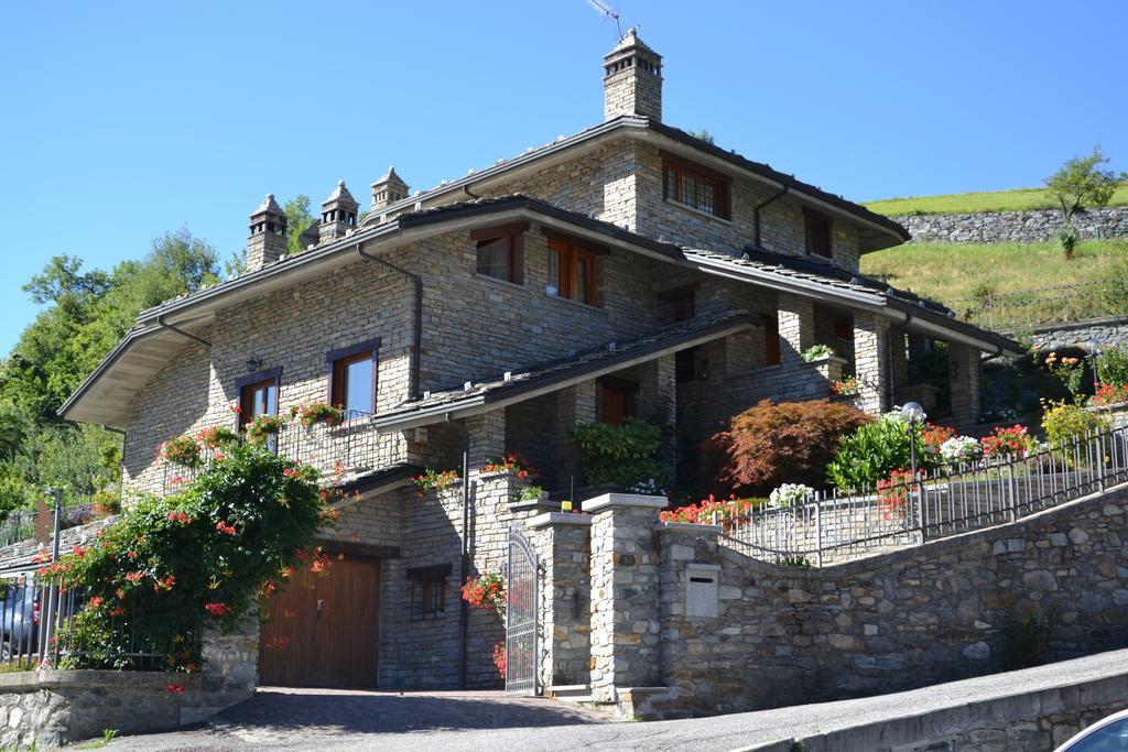 B&B Les Fleurs Gignod Exterior photo
